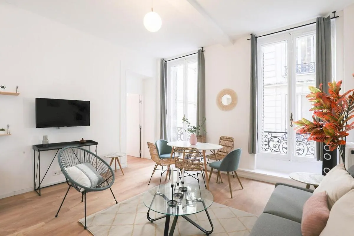 Splendide Appartement Proche Opera Garnier - 6P contacts