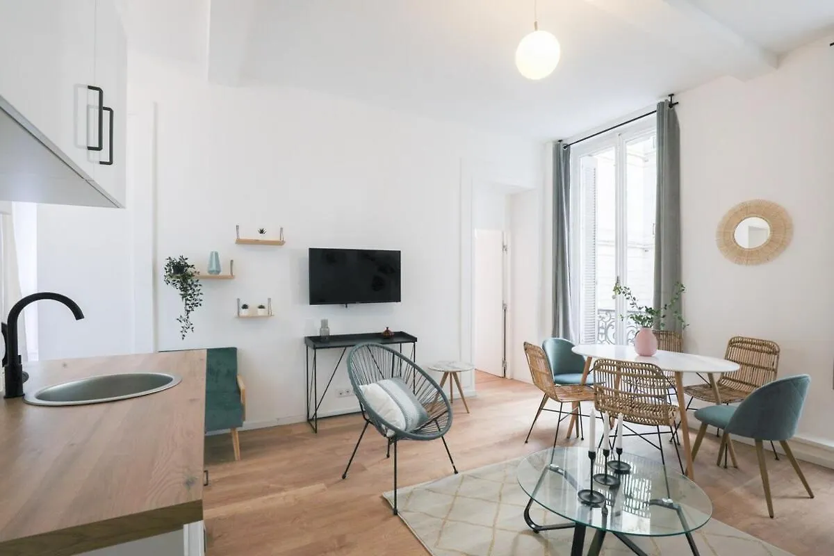 Splendide Appartement Proche Opera Garnier - 6P Paris Apartment